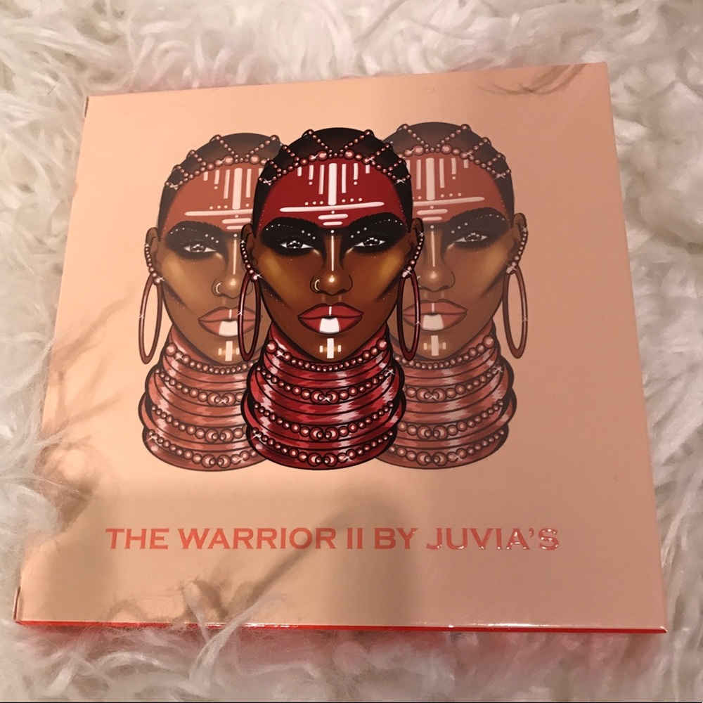 Juvias eyeshadow palette